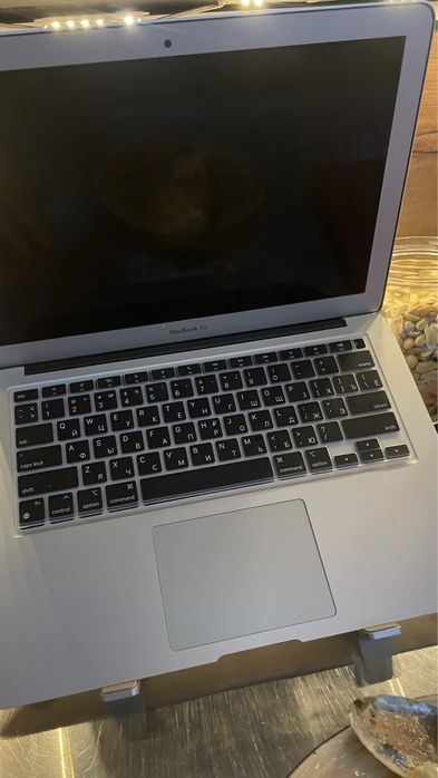 Macbuk 2013 apple watch 4 обменяю