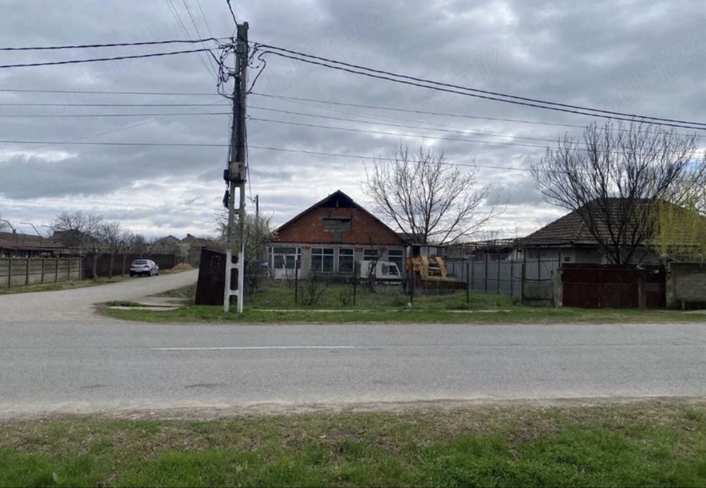 Inchiriez cladire 400mp+teren400mp. Locatie Gârla Mare