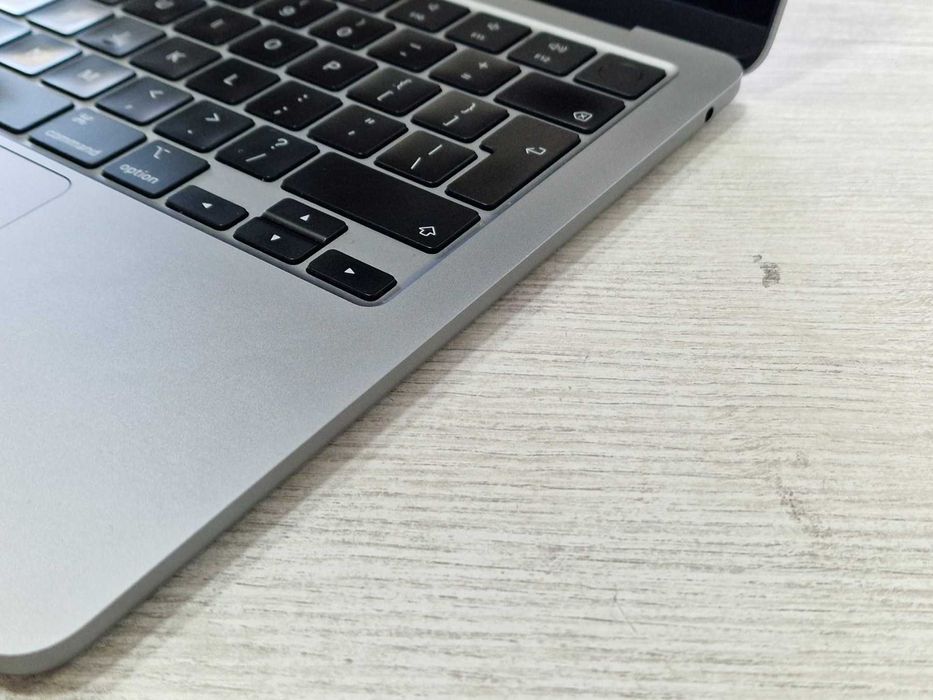 Apple MacBook Air 13 M2 (2022)