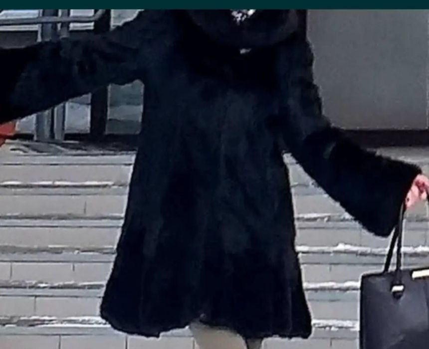 Продам норковую шубу