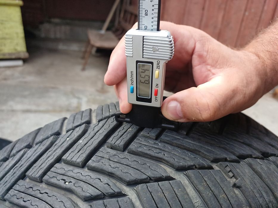 Vand set 4 roți iarnă VW Golf 5  Golf 6  Passat B6 B7, Octavia 2  Leon 2 A3  Michelin Alpin 6 jante originale