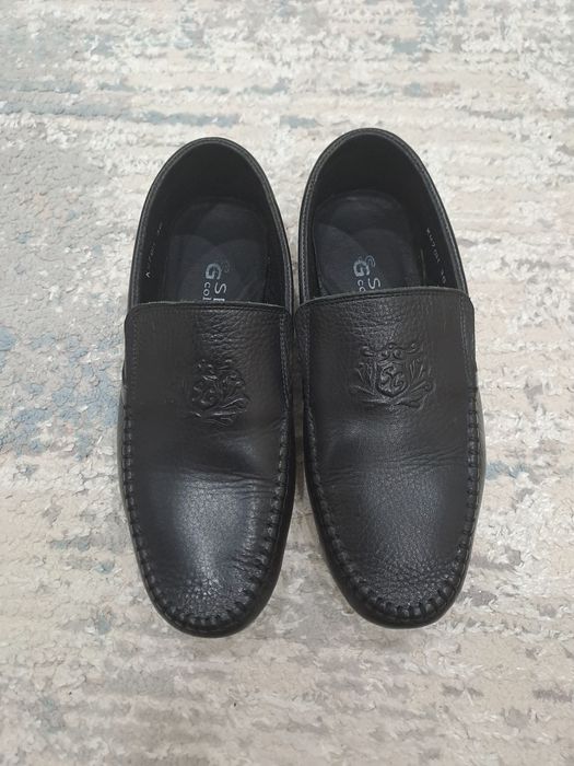 Продаю обувь на мальчика кожанные