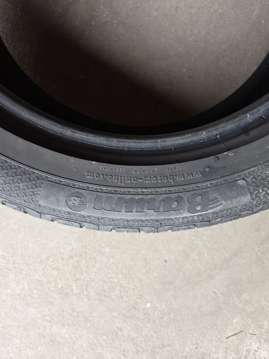 4 anvelope 225 50 R 17 Barum vara