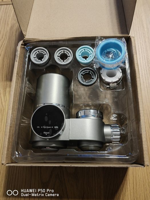 Filtru apa cu afisaj digital si lumina UV