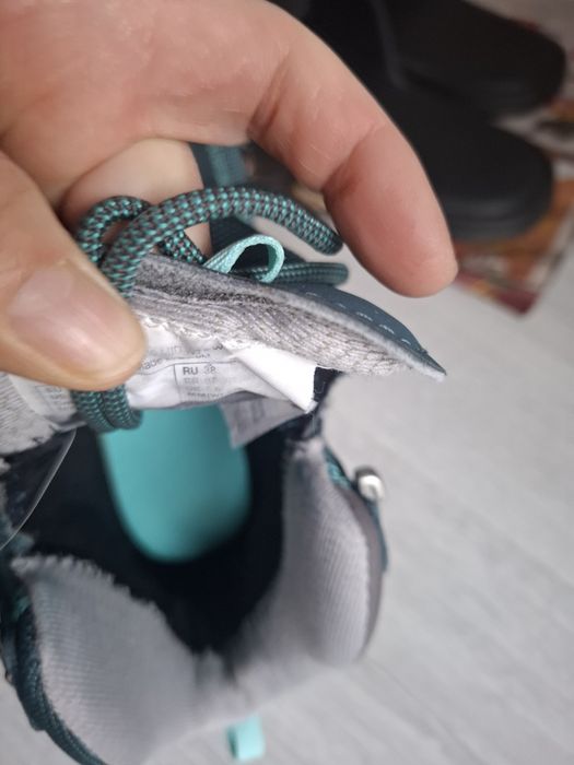 Туристически обувки Quechua, 39 н.