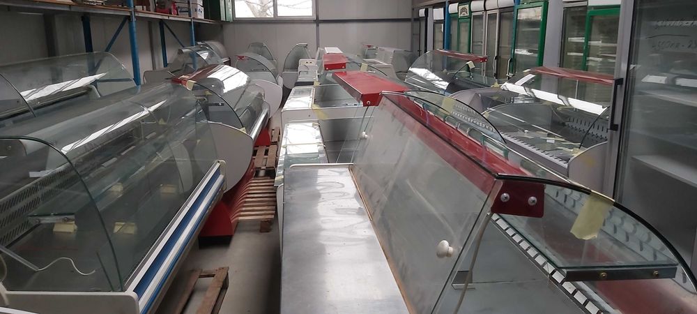 хладилни  витрини  за  колбаси  и  меса