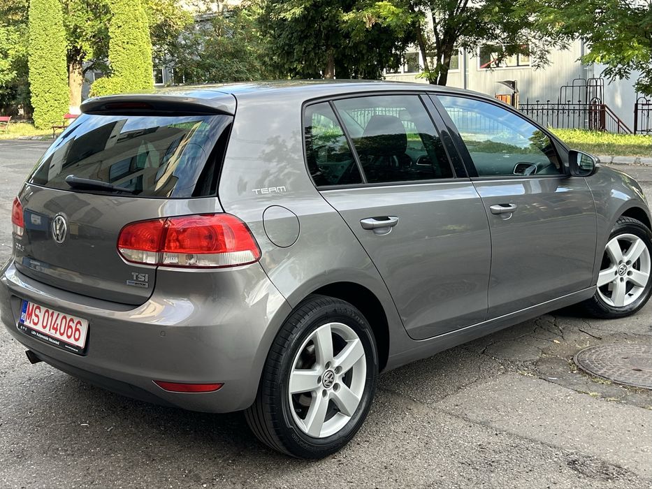 VW Golf 6 - benzina/climatronic/incalzire scaune/park assist
