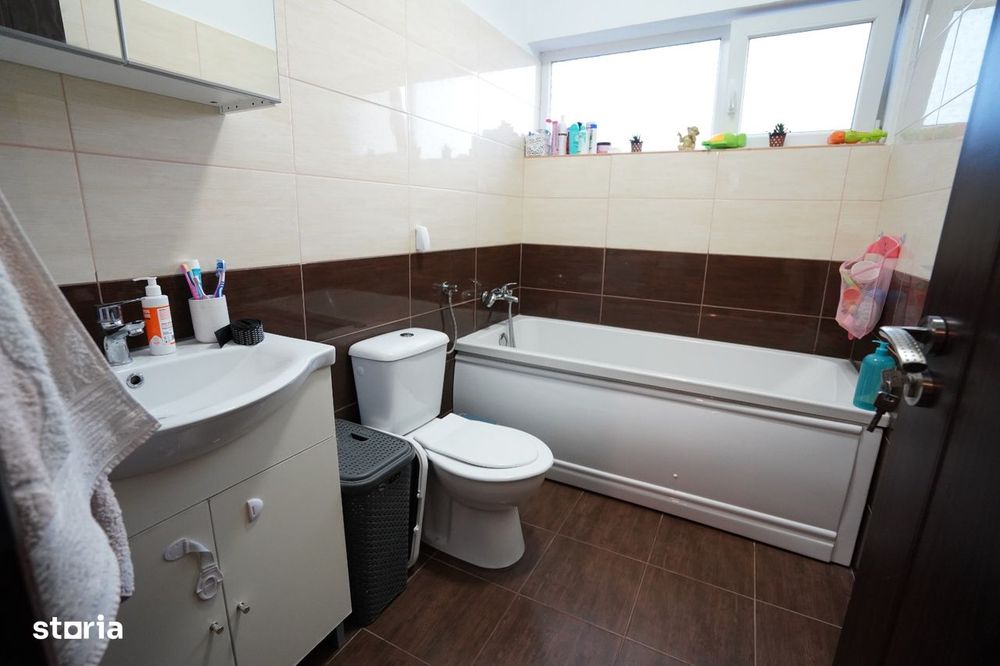 Apartament 2 camere decomandat,55mp utili,Terasă 12 mp