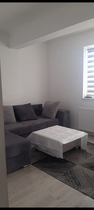 Inchirie apartament 3 camere și 2 bai