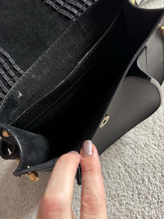 Черна дамска чанта