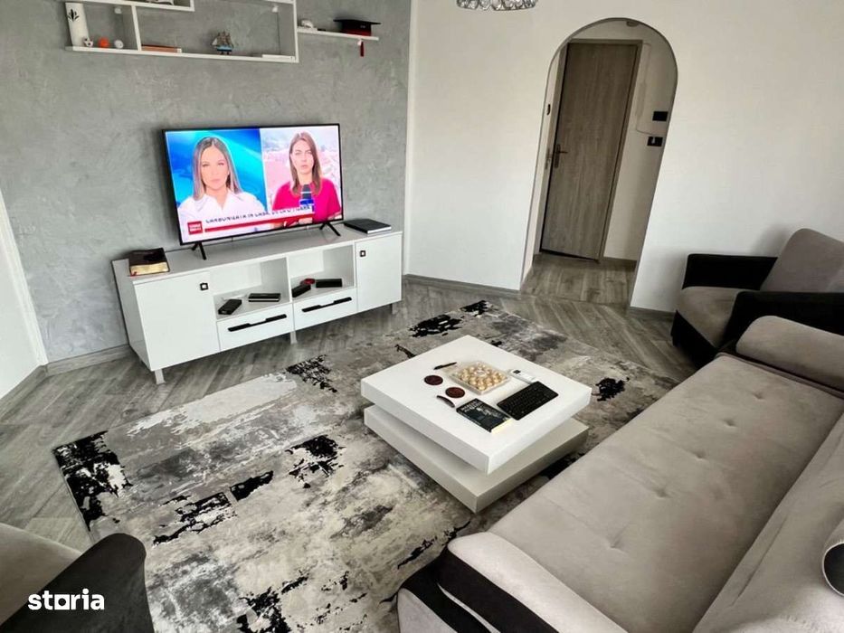 OFERTĂ - Apartament cu 3 camere, renovat, mobilat și utilat - Micalaca