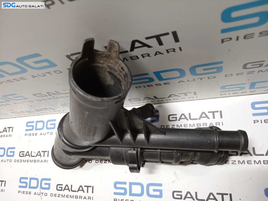 Corp Carcasa Termostat Volkswagen Crafter 2.0 TDI 2012 - 2016 Cod 04L121071E 04L121026F [M4282]