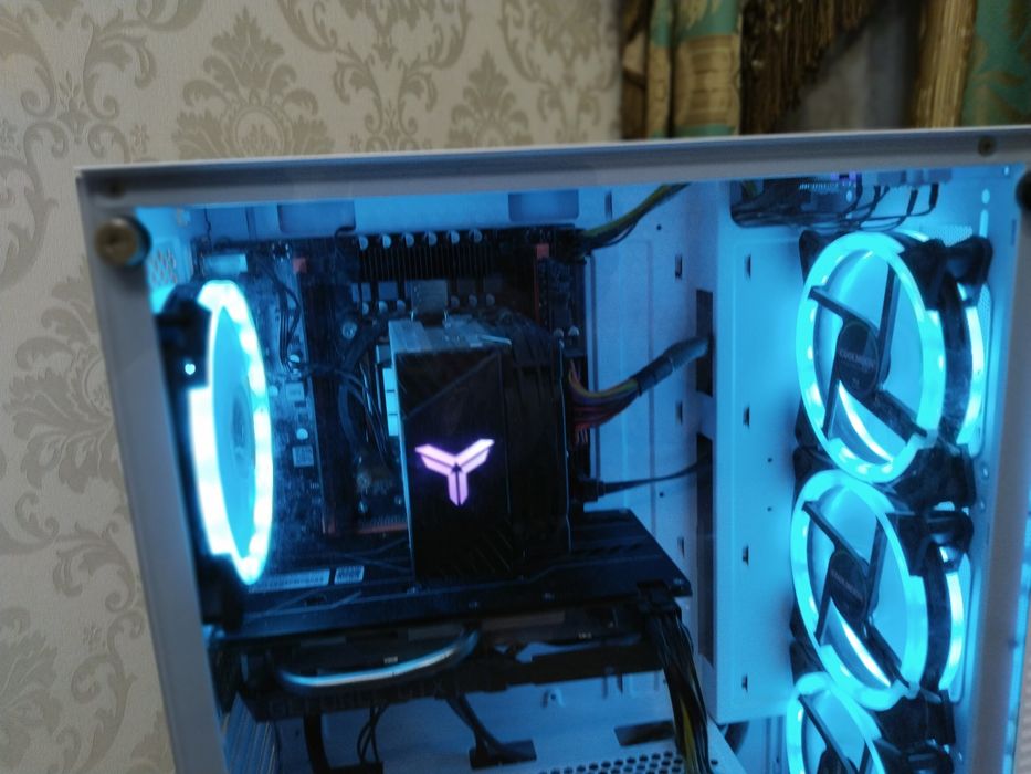 Мощный игровой Компьютер