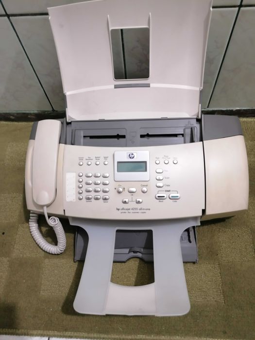Imprimanta HP jet color 4255, multifuncțională
