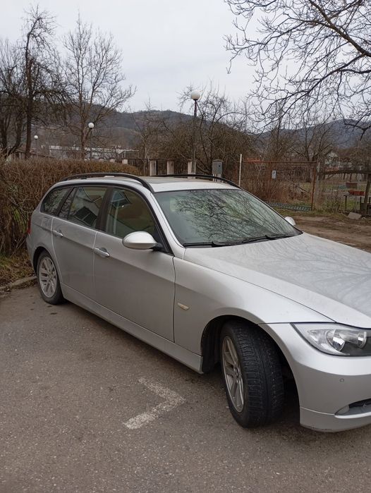 Vând BMW 320 d,in stare buna.
