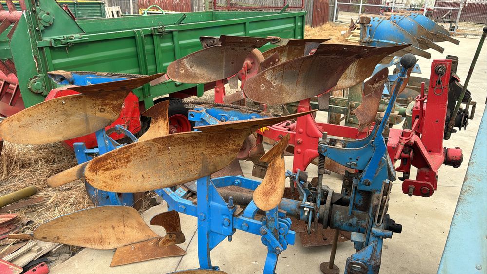 Plug reversibil cu 2 brazde,doua trupite