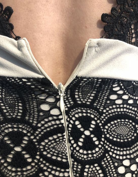 Rochie neagra cu dantela