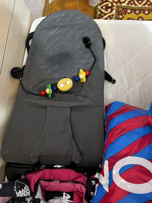 Продам детские вещи