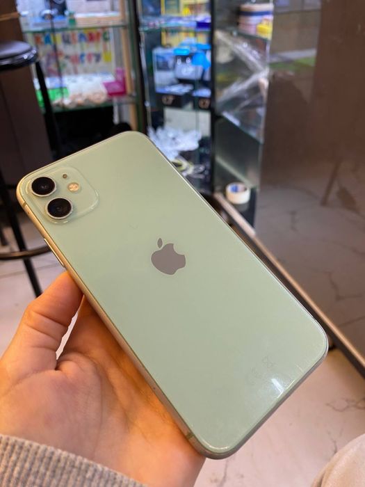 Iphone 11 64Гб.       .