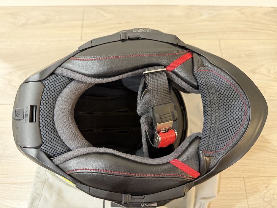 Shoei GT-Air II Aperture TC-3 (finisaj lucios, în culorile negru, gri și galben-neon).