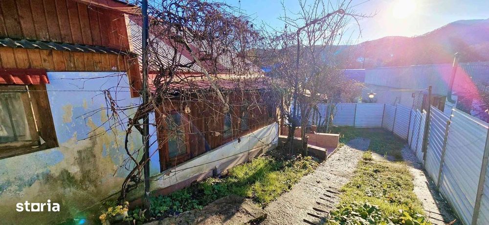 Casă de Vânzare în Localitatea Păușești-Măglași – Preț 33.500 Euro