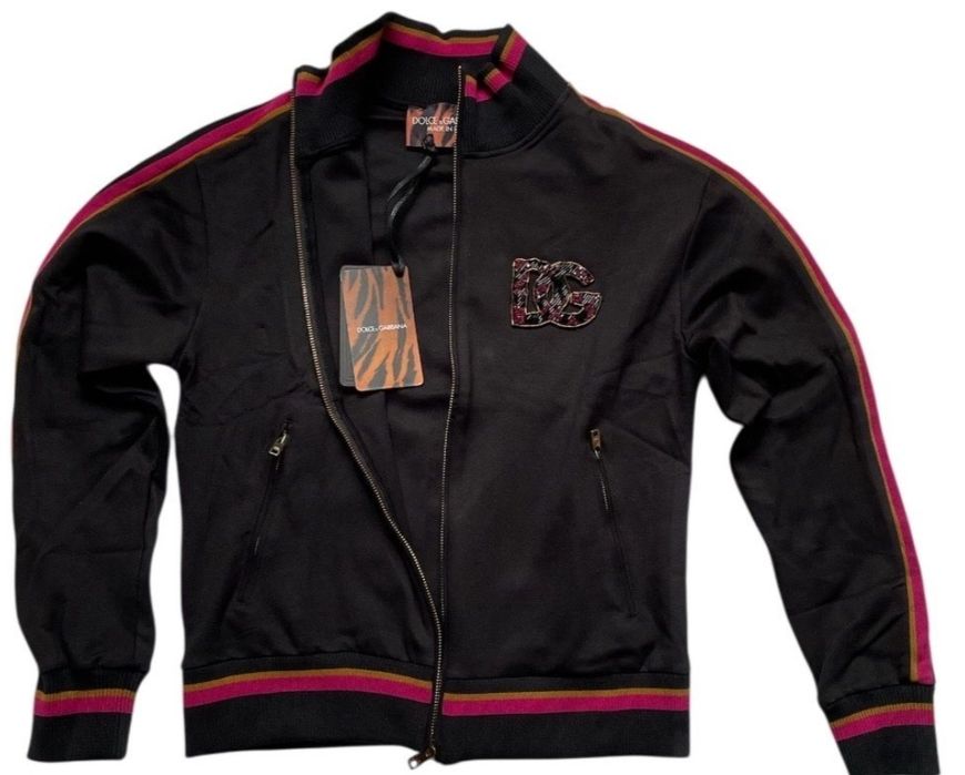 Оригинален екип DOLCE & GABBANA - S размер.