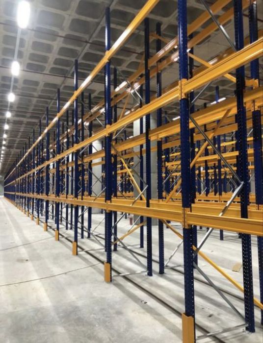 Rafturi metalice industriale reglabile