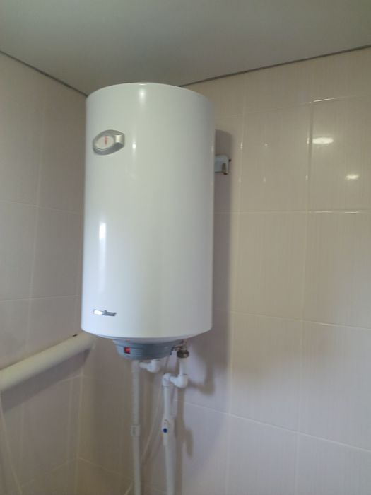 Срочно! Продам два дома в одном участке