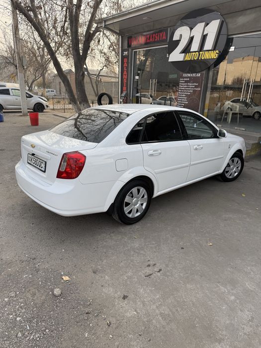 Lacetti 1,8 avtomat 154000 probeg