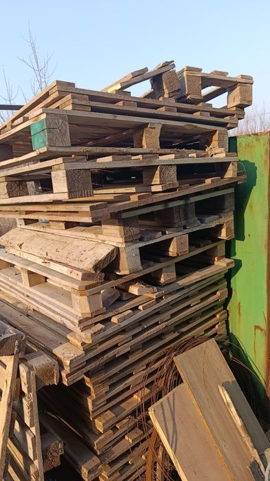Палет бушные продам.