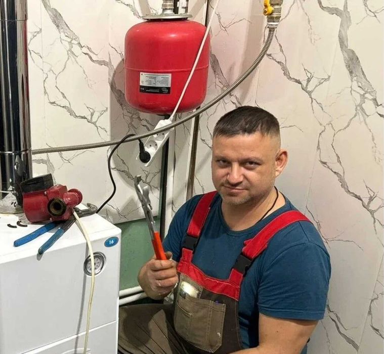 Сантехник любые работы в квартире доме. Услуги сантехника