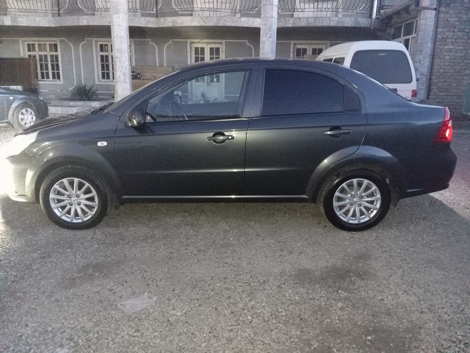 Nexia 3  mexanika 2019 moshina 100% toza kraska.