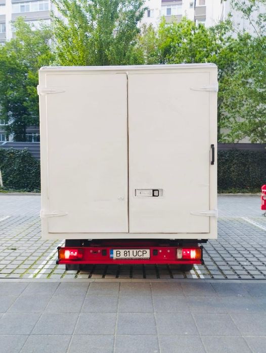Vând Ford Transit