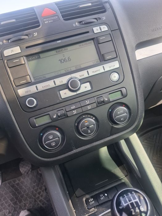 Vand golf 5 motor 1.4 benzina an 2008 functional acte la zi fiscal