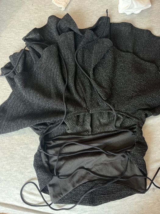 Гащеризон- рокля с гол гръб