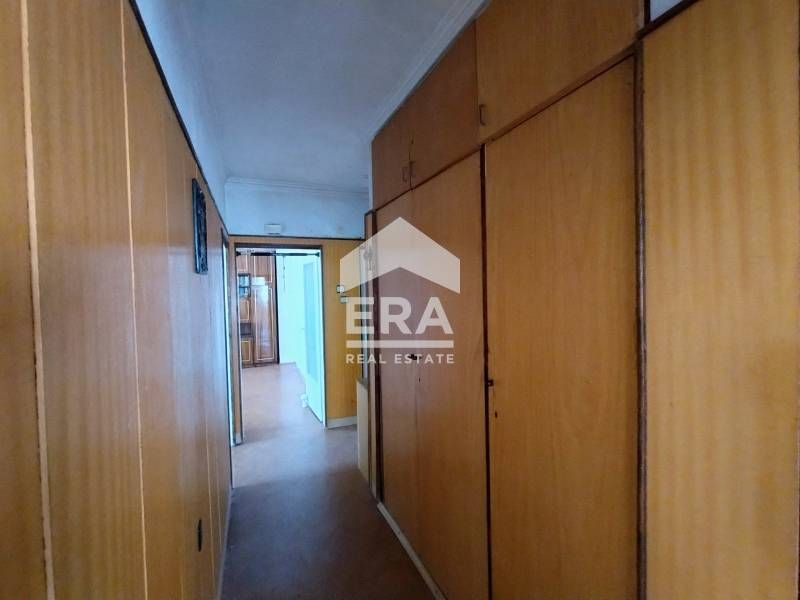 Продава се Тристаен апартамент в Кърджали, Възрожденци - 95 кв.м за 979 €/кв.м - Снимка #5