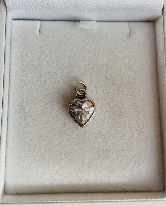 Pandantiv din argint in forma de inima cu Swarovski cubic zirconia