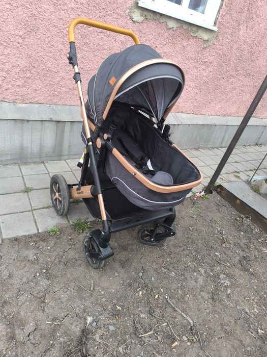 Продам коляску б/у
