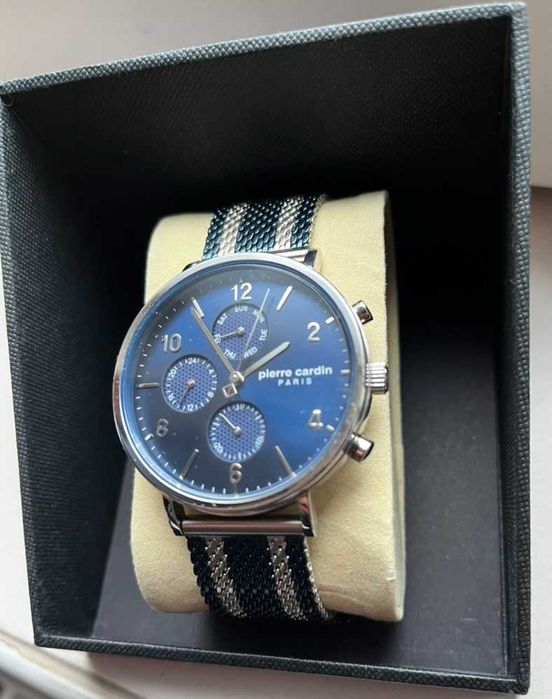 PIERRE CARDIN дизайнерски часовник с механизъм Seiko