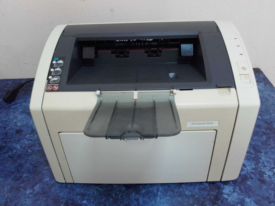 Отличен!!! Лазерен принтер HP LaserJet 1022N с мрежа