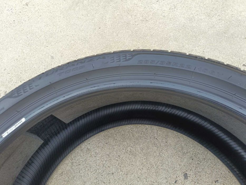O anvelopa vara 285 35 22 bridgestone turanza T005 profil 7 mm dot 4422