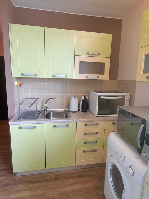 Топ Локация до Метро Дава Под Наем Едностаен Бели брези