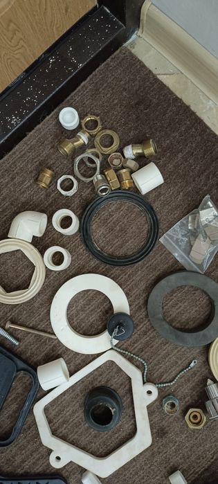 Продам детали для сантехники.