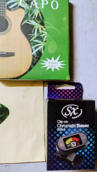 Продавам:SX аксесоари за акустична китара.