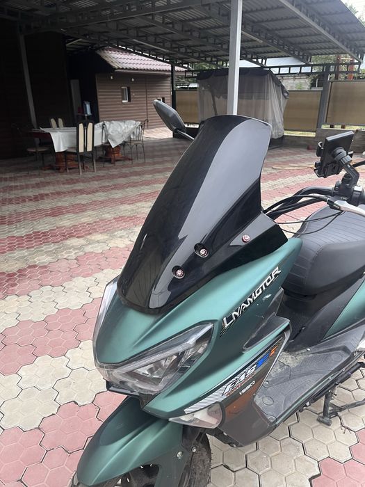 Мопед Maxi motor li ya