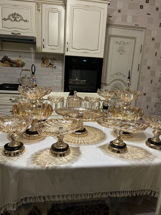 Набор посуды. В наборе 10 единиц.