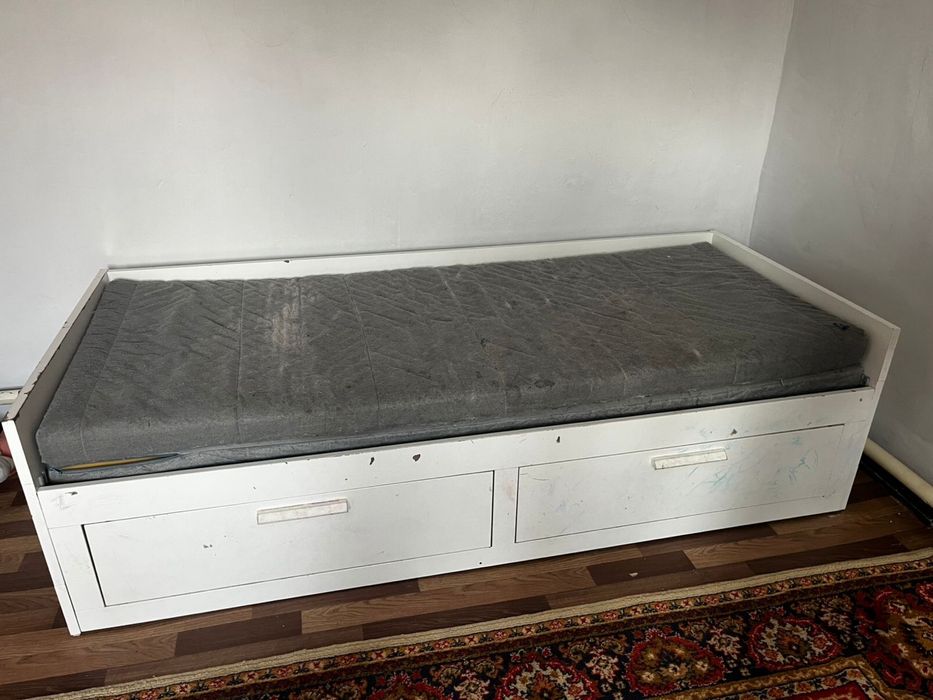 Кровать для подростка и также можно доя мальенких