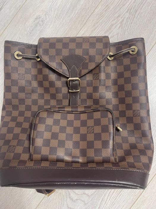 Rucsac Louis Vuitton , cadou borseta