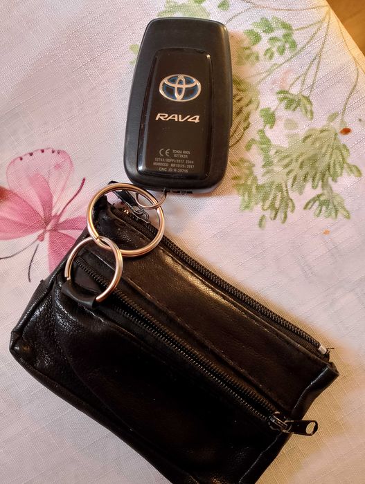 Оригинален смарт ключ за Toyota RAV4 (2019-2022) - 433MHz / B2T2K2R