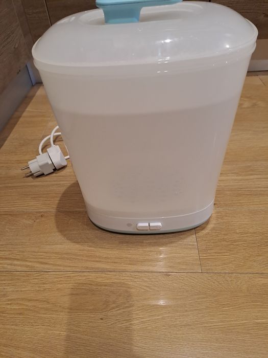 Стерелизатор за бебешки шишета на Филипс Авент